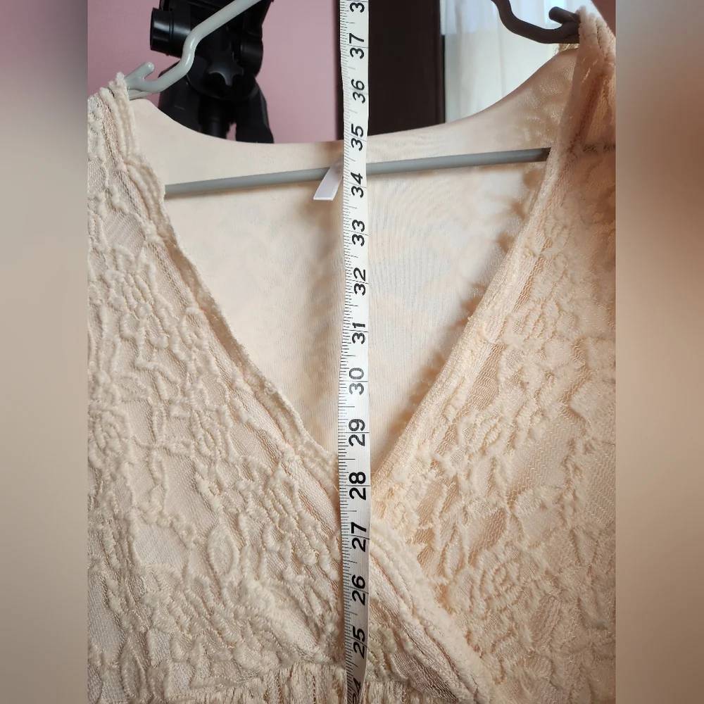 SOLD Pink Blush Creme / Off-White Dress - Picture 7 of 10